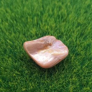 Peach Mother Of Pearl Nugget Bead P308